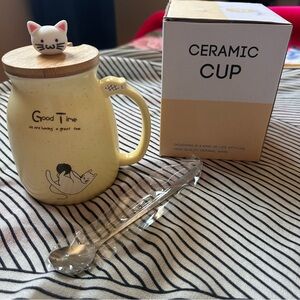 Yellow ceramic cat cup/mug with lid and spoon